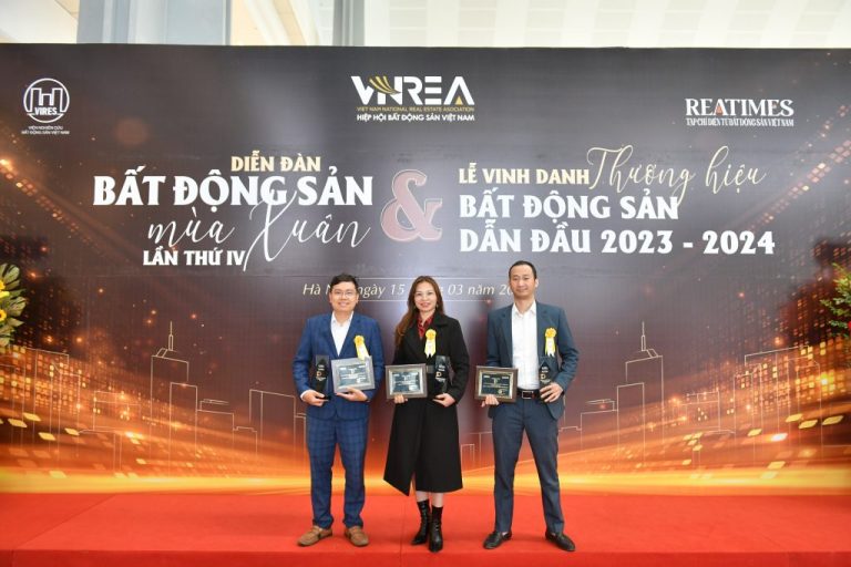 Tập Đoàn S-GROUP Nhận 3 Giải Tại Lễ Vinh Danh Thương Hiệu Bất Động Sản Dẫn Đầu 2023 – 2024